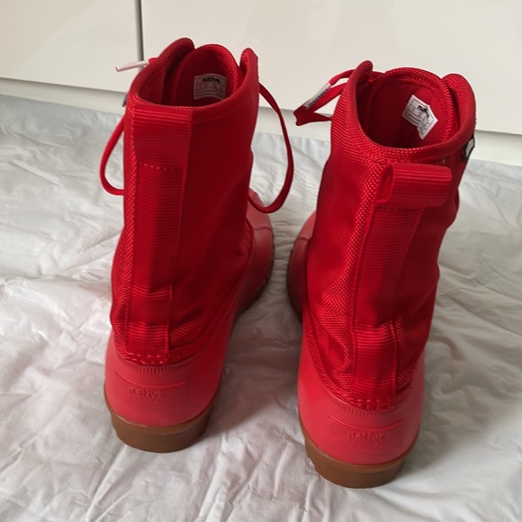 Native Rain Boots Color-Red Size-39 NWOT - Picture 3 of 11